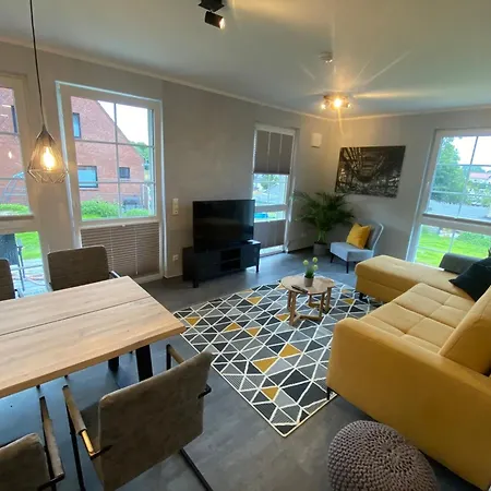3 Apartment *