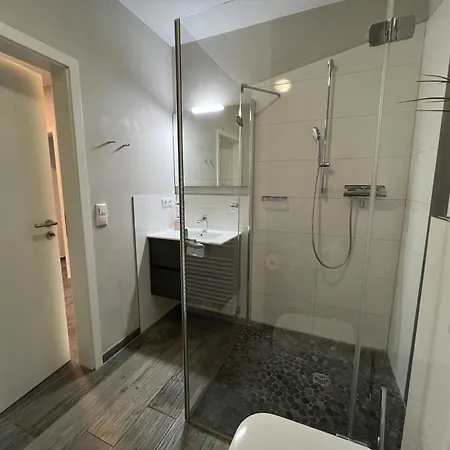 3 Apartment *